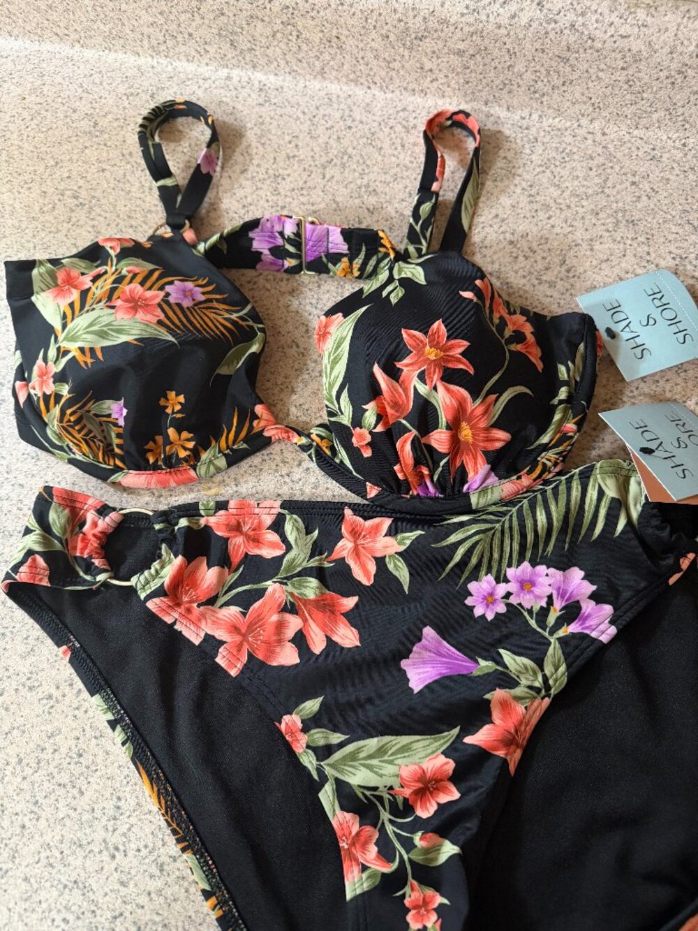 NWT Shade & Shore Floral Bikini Set - 36DD / Large - Black Tropical Underwire